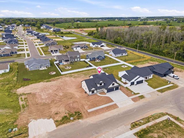 N8871 KILLARNEY WAY, Menasha, WI 54952