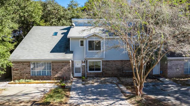 940 Central Avenue 18, Fort Walton Beach, FL 32547