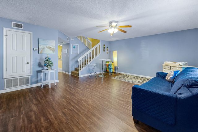 940 Central Avenue 18, Fort Walton Beach, FL 32547