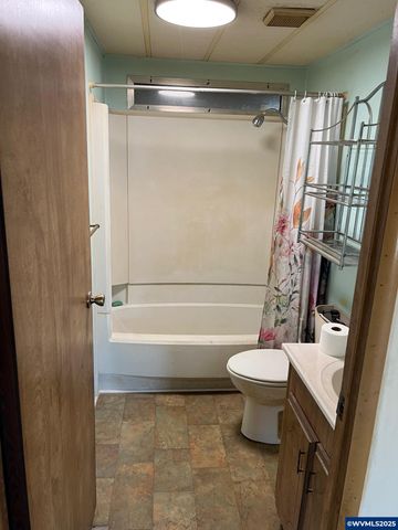 5422 Portland #122 Rd NE 122, Salem, OR 97305