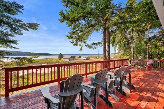 564 Mumby Road, Nordland, WA 98358