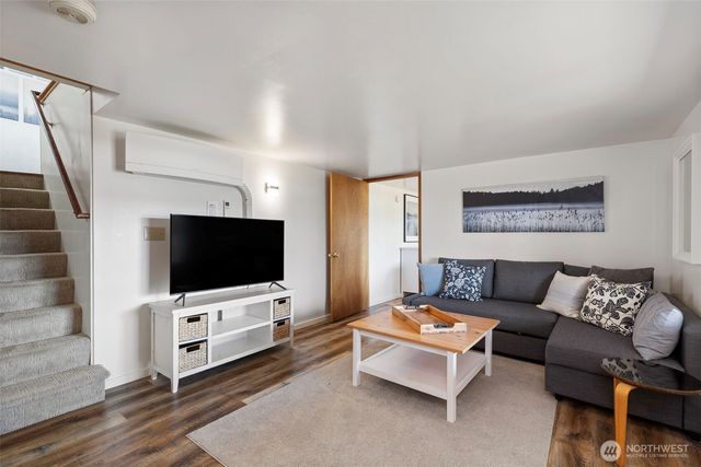 564 Mumby Road, Nordland, WA 98358
