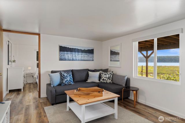 564 Mumby Road, Nordland, WA 98358