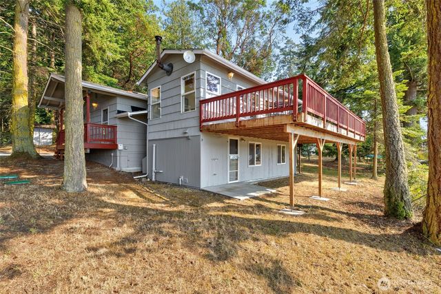 564 Mumby Road, Nordland, WA 98358