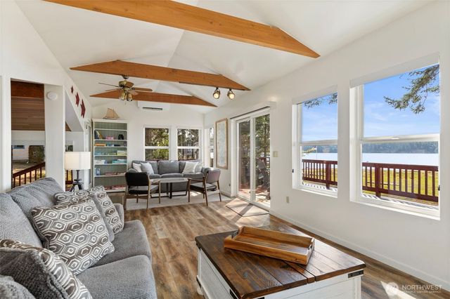564 Mumby Road, Nordland, WA 98358