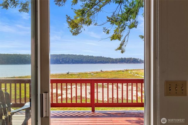 564 Mumby Road, Nordland, WA 98358