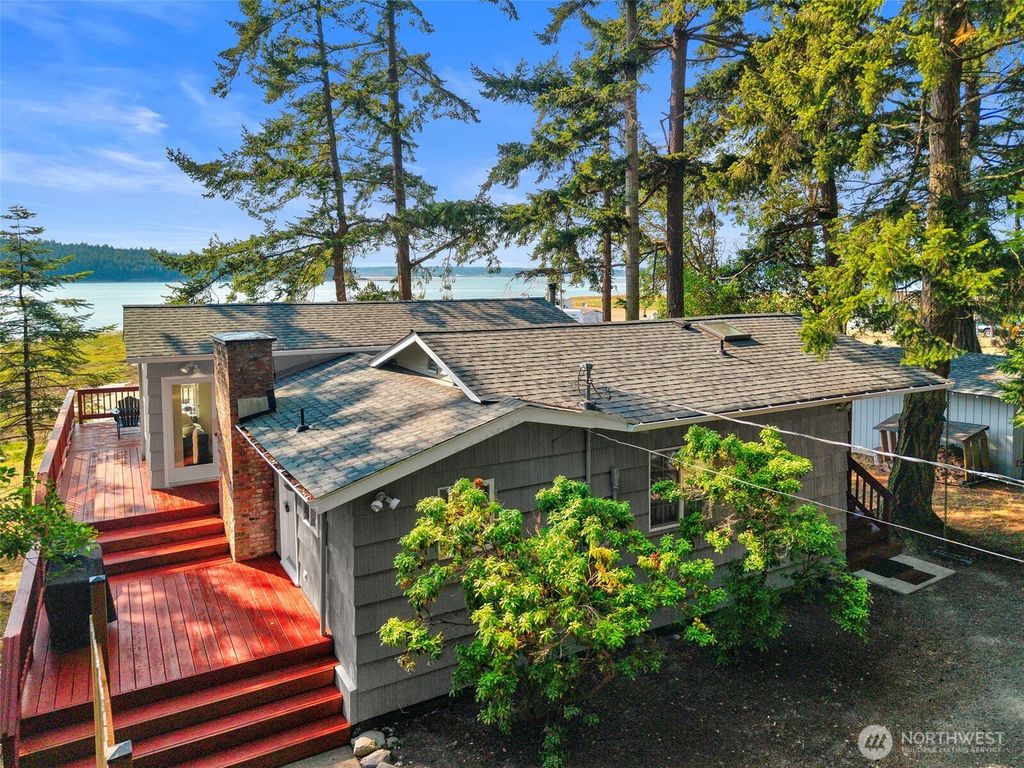 564 Mumby Road, Nordland, WA 98358
