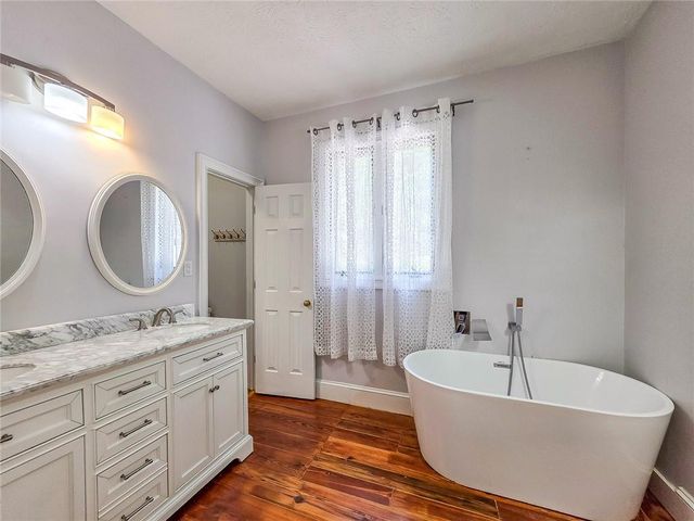 5599 Stone Creek Drive, Stone Mountain, GA 30087