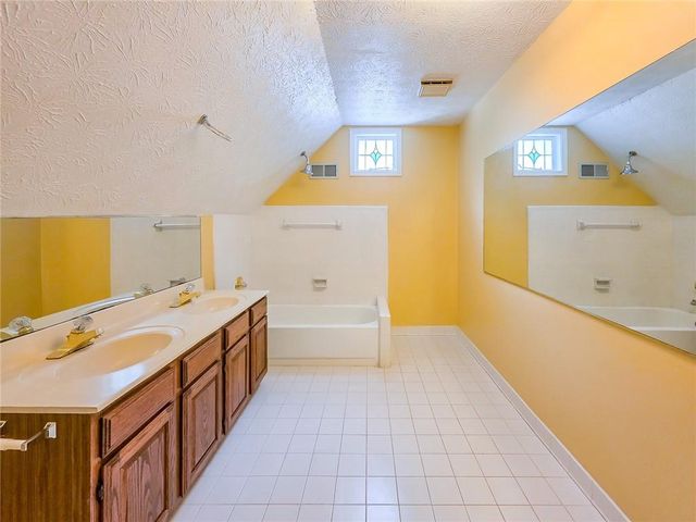 5599 Stone Creek Drive, Stone Mountain, GA 30087