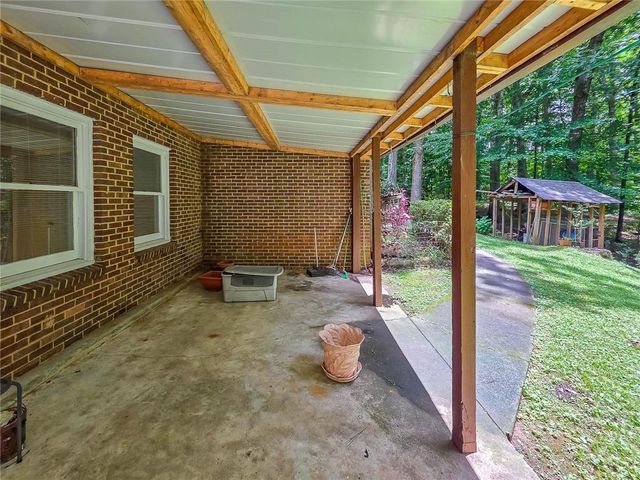 5599 Stone Creek Drive, Stone Mountain, GA 30087
