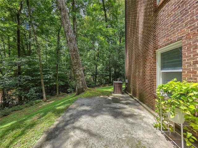 5599 Stone Creek Drive, Stone Mountain, GA 30087