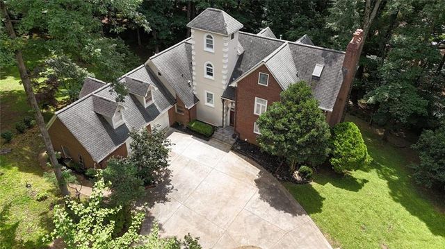 5599 Stone Creek Drive, Stone Mountain, GA 30087
