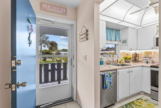 2929 SE Ocean Boulevard 130-9, Stuart, FL 34996