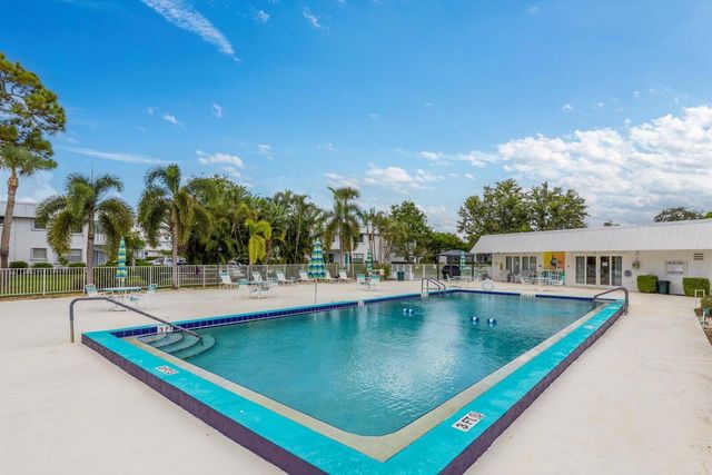 2929 SE Ocean Boulevard 130-9, Stuart, FL 34996