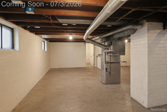 12122 Sobieski Street, Hamtramck, MI 48212