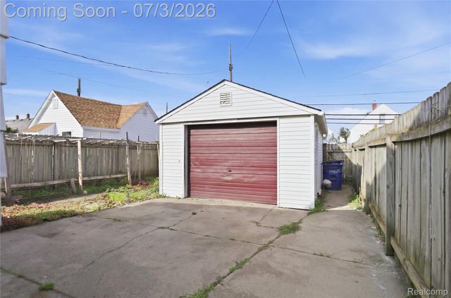 12122 Sobieski Street, Hamtramck, MI 48212