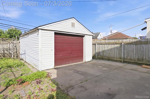 12122 Sobieski Street, Hamtramck, MI 48212