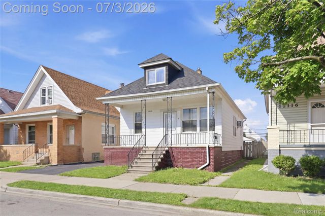 12122 Sobieski Street, Hamtramck, MI 48212