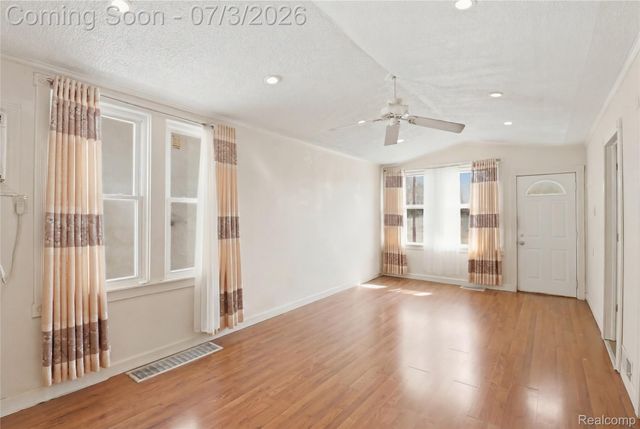 12122 Sobieski Street, Hamtramck, MI 48212