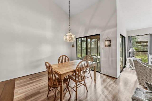 3648 Youpon, Huntsville, TX 77340