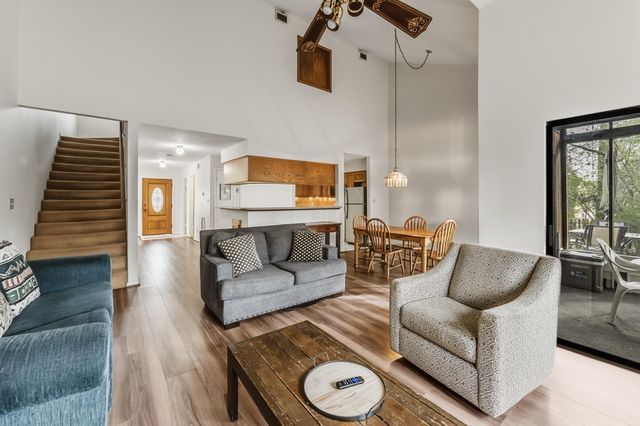 3648 Youpon, Huntsville, TX 77340