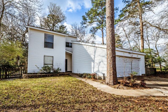 3648 Youpon, Huntsville, TX 77340