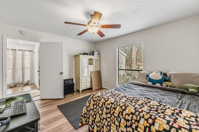 3648 Youpon, Huntsville, TX 77340