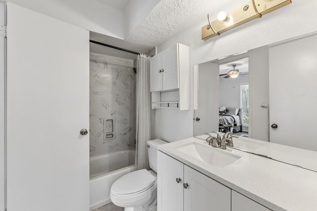 3648 Youpon, Huntsville, TX 77340