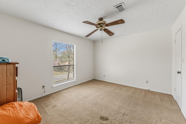 3648 Youpon, Huntsville, TX 77340