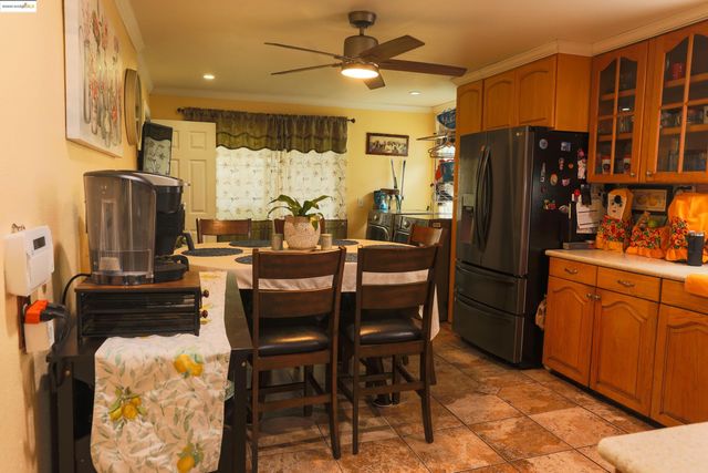 27777 E 12Th St, Hayward, CA 94544