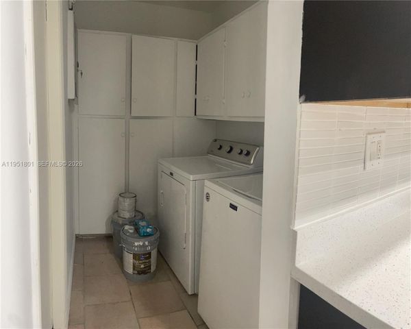 9810 SW 165th Ter 9810, Miami, FL 33157