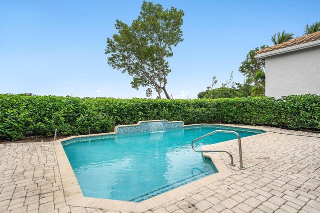 16032 Bristol Isle Way, Delray Beach, FL 33446