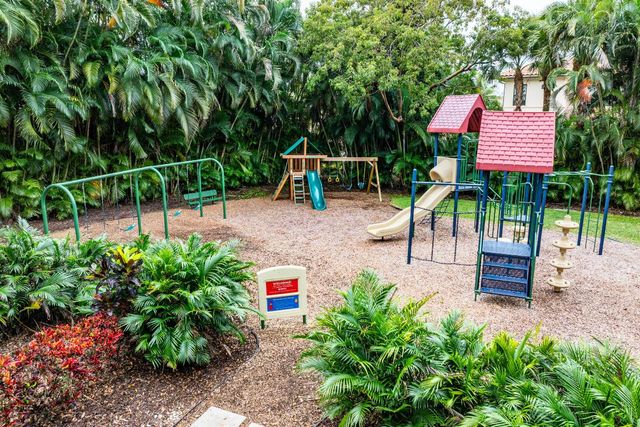 16032 Bristol Isle Way, Delray Beach, FL 33446