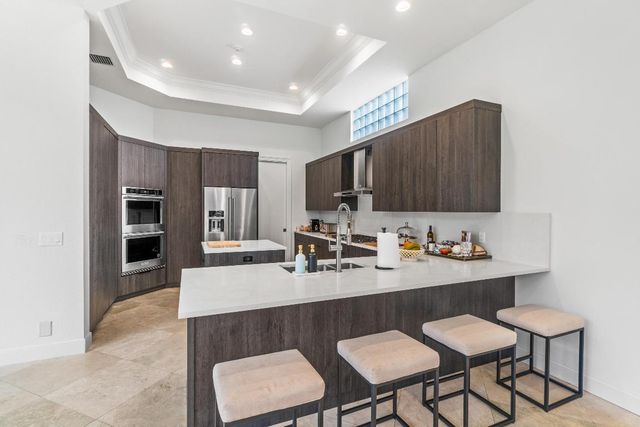 16032 Bristol Isle Way, Delray Beach, FL 33446