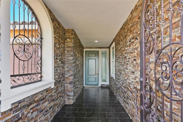 9096 Becket Ranch Court, Las Vegas, NV 89113