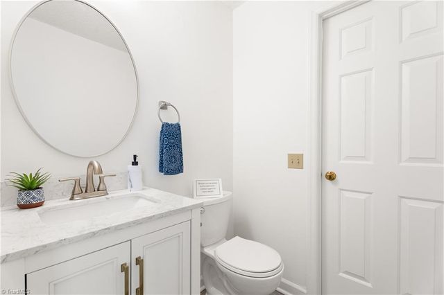 1222 Shelter Cove, Winston-salem, NC 27104