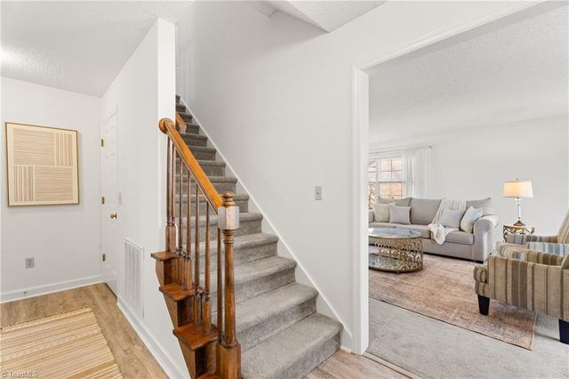 1222 Shelter Cove, Winston-salem, NC 27104