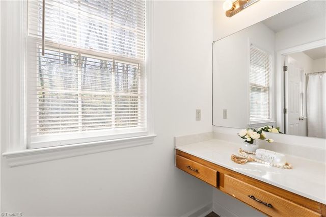 1222 Shelter Cove, Winston-salem, NC 27104