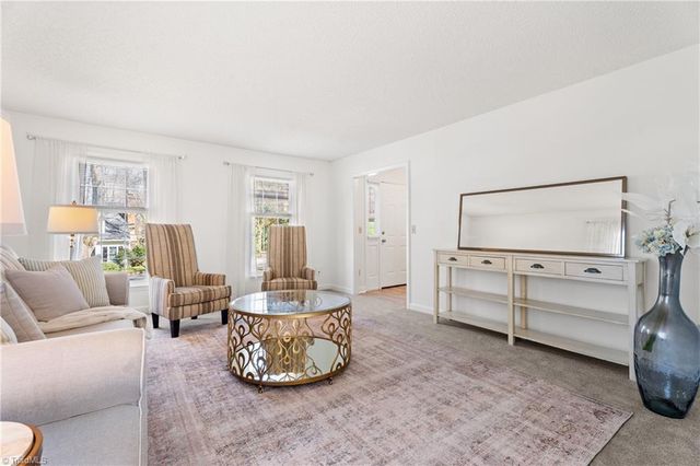 1222 Shelter Cove, Winston-salem, NC 27104