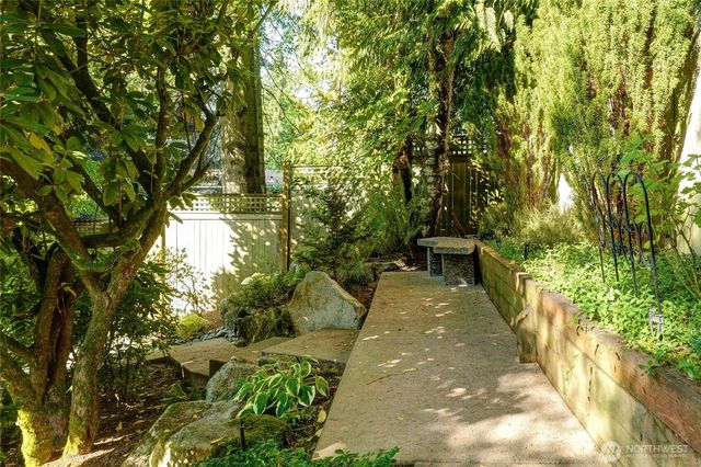 10126 NE 116th Place, Kirkland, WA 98034
