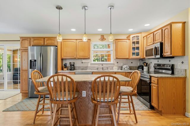 604 Ridgebury Road, Slate Hill, NY 10973