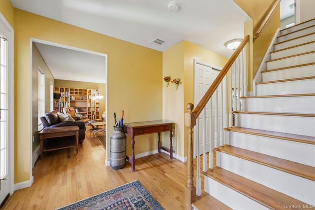 604 Ridgebury Road, Slate Hill, NY 10973