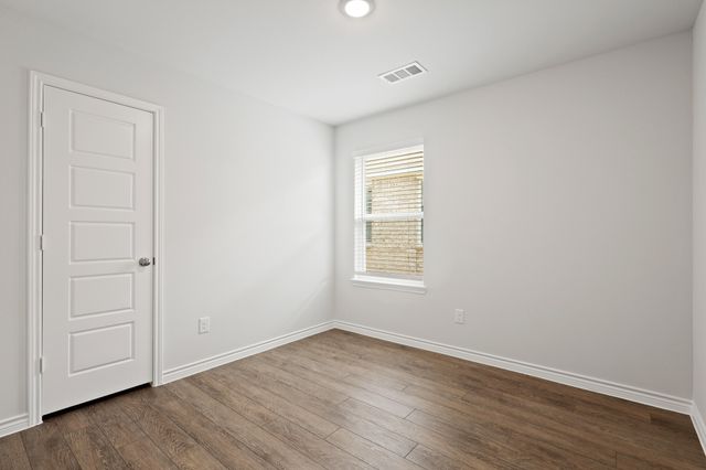 1601 Romans Road, Ennis, TX 75119