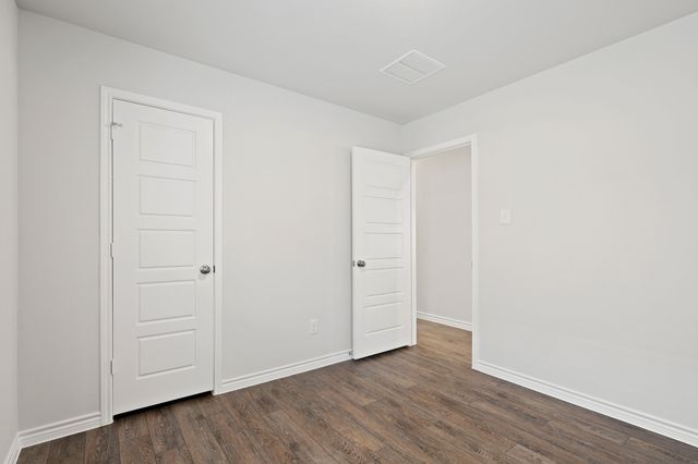 1601 Romans Road, Ennis, TX 75119