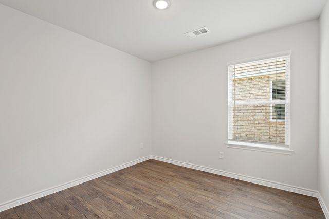 1601 Romans Road, Ennis, TX 75119