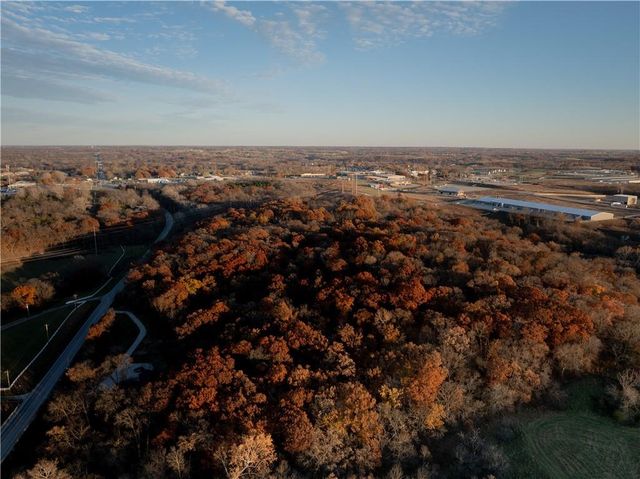 0 N 169 Highway, Smithville, MO 64089