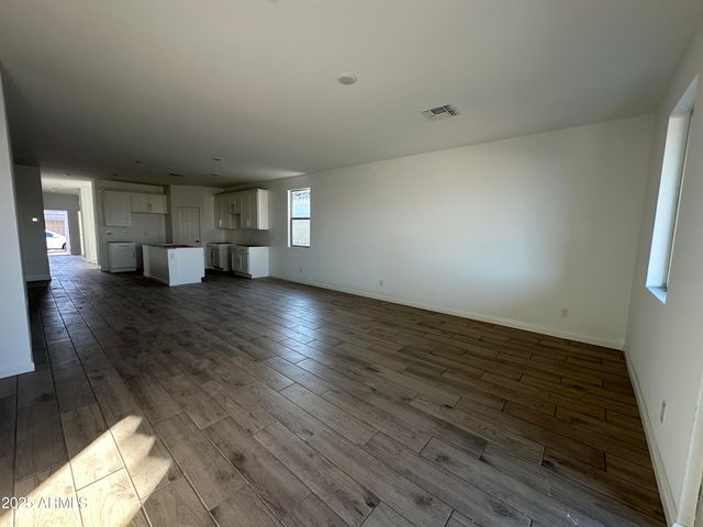 47664 W MOELLER Road, Maricopa, AZ 85139