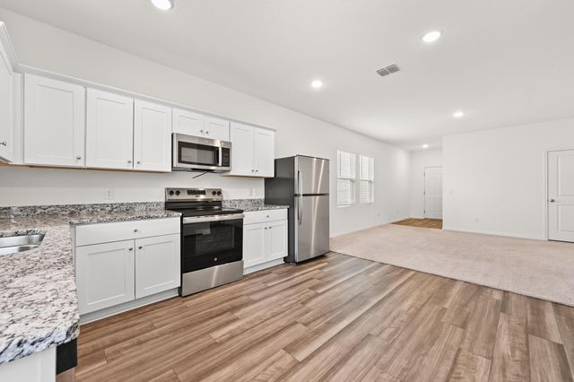 473 Thistle LN, Maxwell, TX 78656