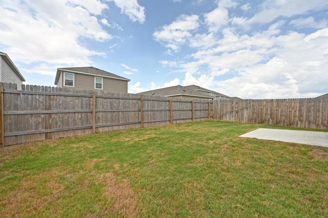 473 Thistle LN, Maxwell, TX 78656