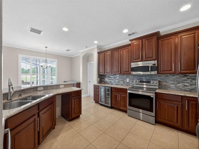 3808 CALEDONIA AVE, Apopka, FL 32712